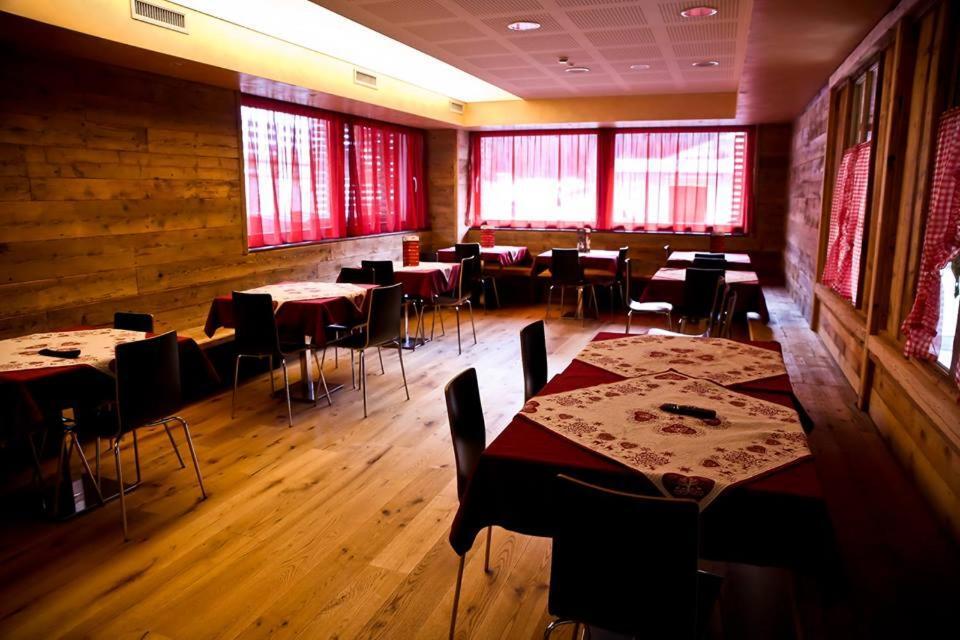 Hotel Kube Folgaria Zewnętrze zdjęcie